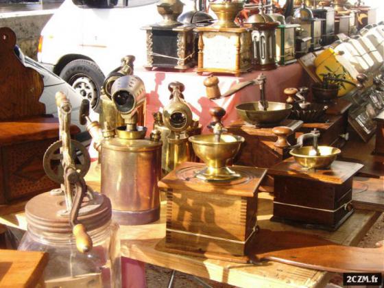 Marché à la Brocante (Blois)