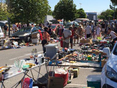 Grand Marché aux Puces à TARASCON