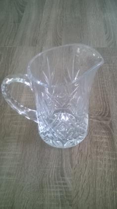 Pichet à eau en cristal