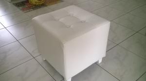 Tabouret carré blanc