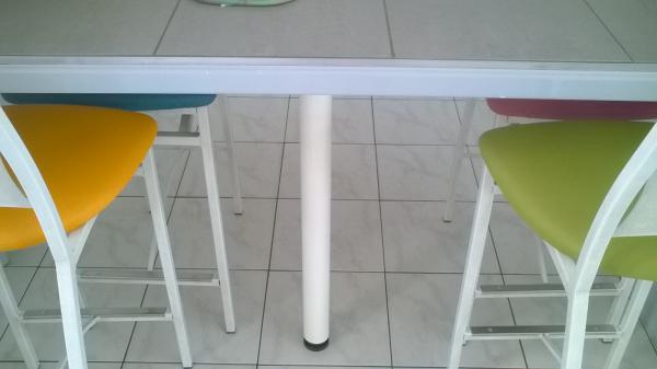 Pied de table