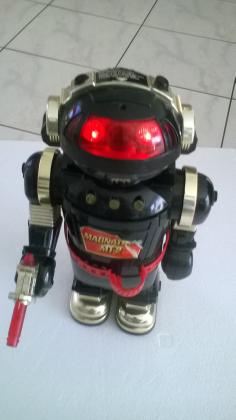 Robot Magnatron MT-2