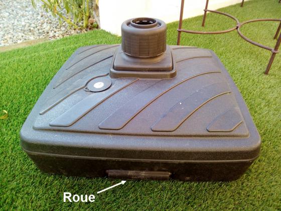 PIED DE PARASOL PLASTIQUE CARRÉ 40L