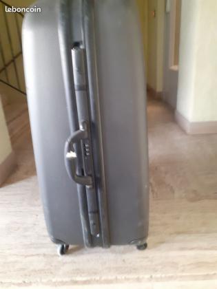 Grande valise pour soute