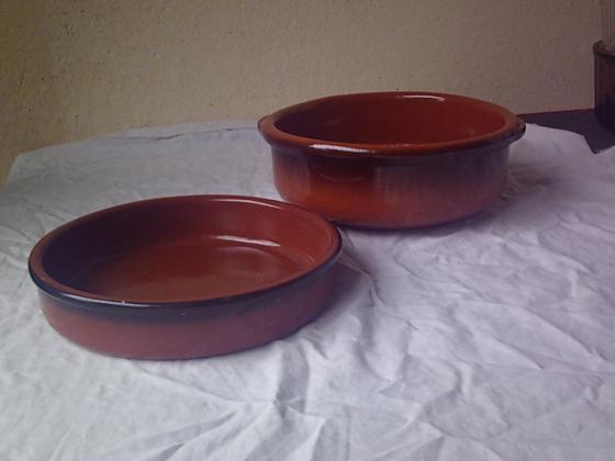 Plats à four en grès