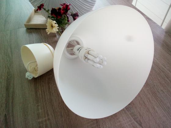 Suspension blanche