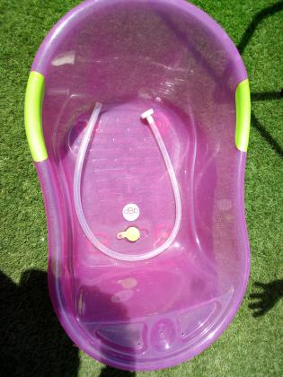Baignoire bébé sur pied