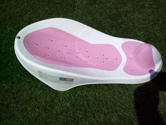 Baignoire bébé sur pied