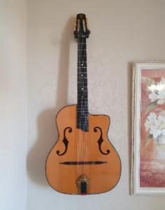 Guitare manouche Furch