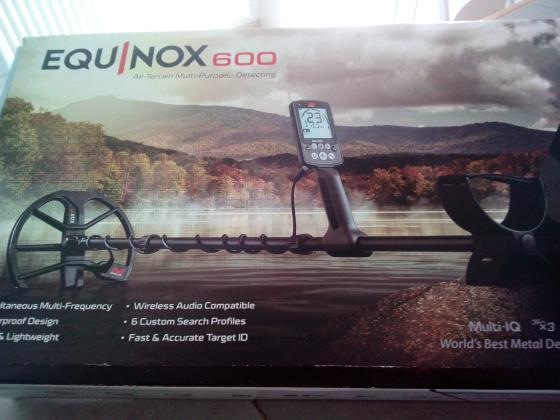 DÉTECTEUR DE MÉTAUX MINELAB EQUINOX 600