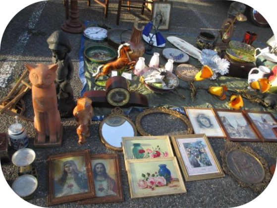 Brocante, Vide grenier - Trans-en-Provence