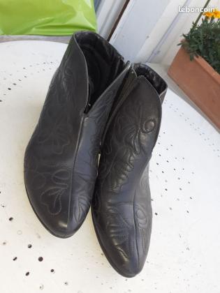 Paire de Mini Bottine de Femme