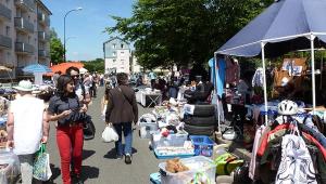 Brocante, Vide-greniers - Le Mesnil-le-Roi