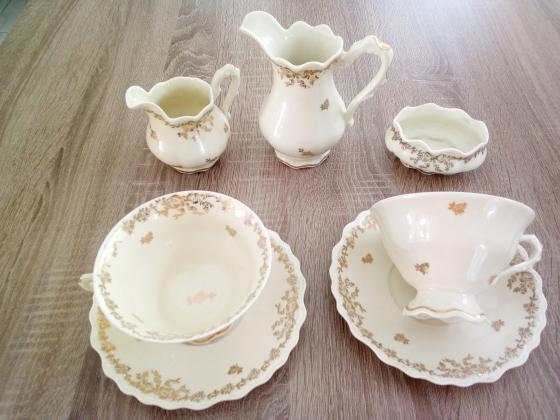 Service à petit déjeuner ou thé 2 personnes