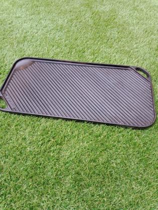 Plaque en fonte pour grillade