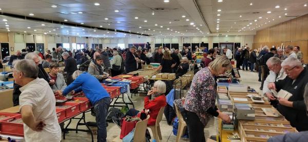 32e exposition bourse de cartes postales, timbres, monnaies, télécartes