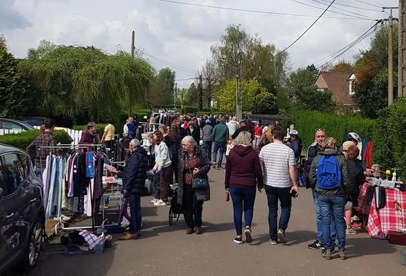 Vide-greniers - Louvil