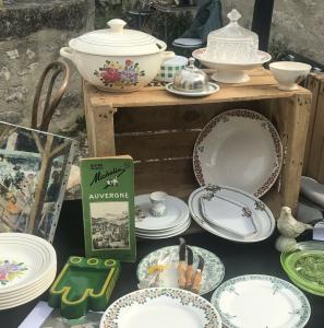 Brocante, Vide-greniers Charroux