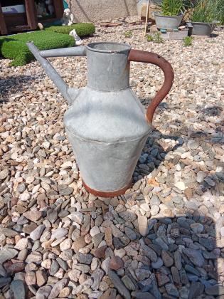 3 vieux arrosoirs fer