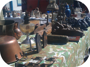 Brocante, Vide-greniers - Nîmes