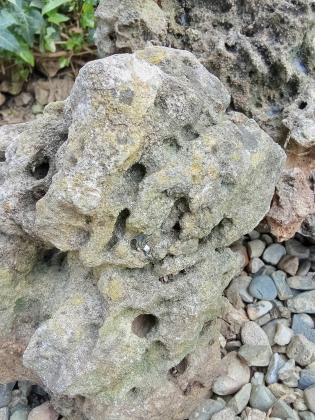 4 gros cailloux du Larzac