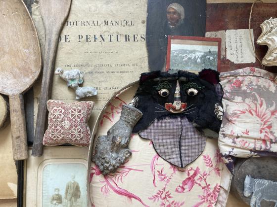 Brocante dans la cour